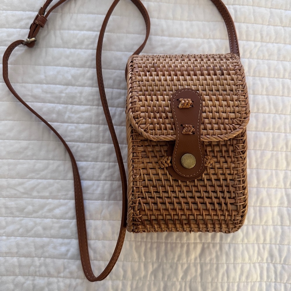 Natural NEO Rattan Crossbody Bag